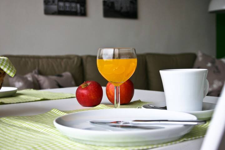 single wohnung bad salzuflen Schöne stilvolle ferienwohnung in bad salzuflenbehagliches modernes ambiente kurstadt mit sole-heilbad am teutoburger wald kunst und kultur zu jeder jahreszeit. single wohnung bad salzuflen Schöne stilvolle ferienwohnung in bad salzuflenbehagliches modernes ambiente kurstadt mit sole-heilbad am teutoburger wald kunst und kultur zu jeder jahreszeit.